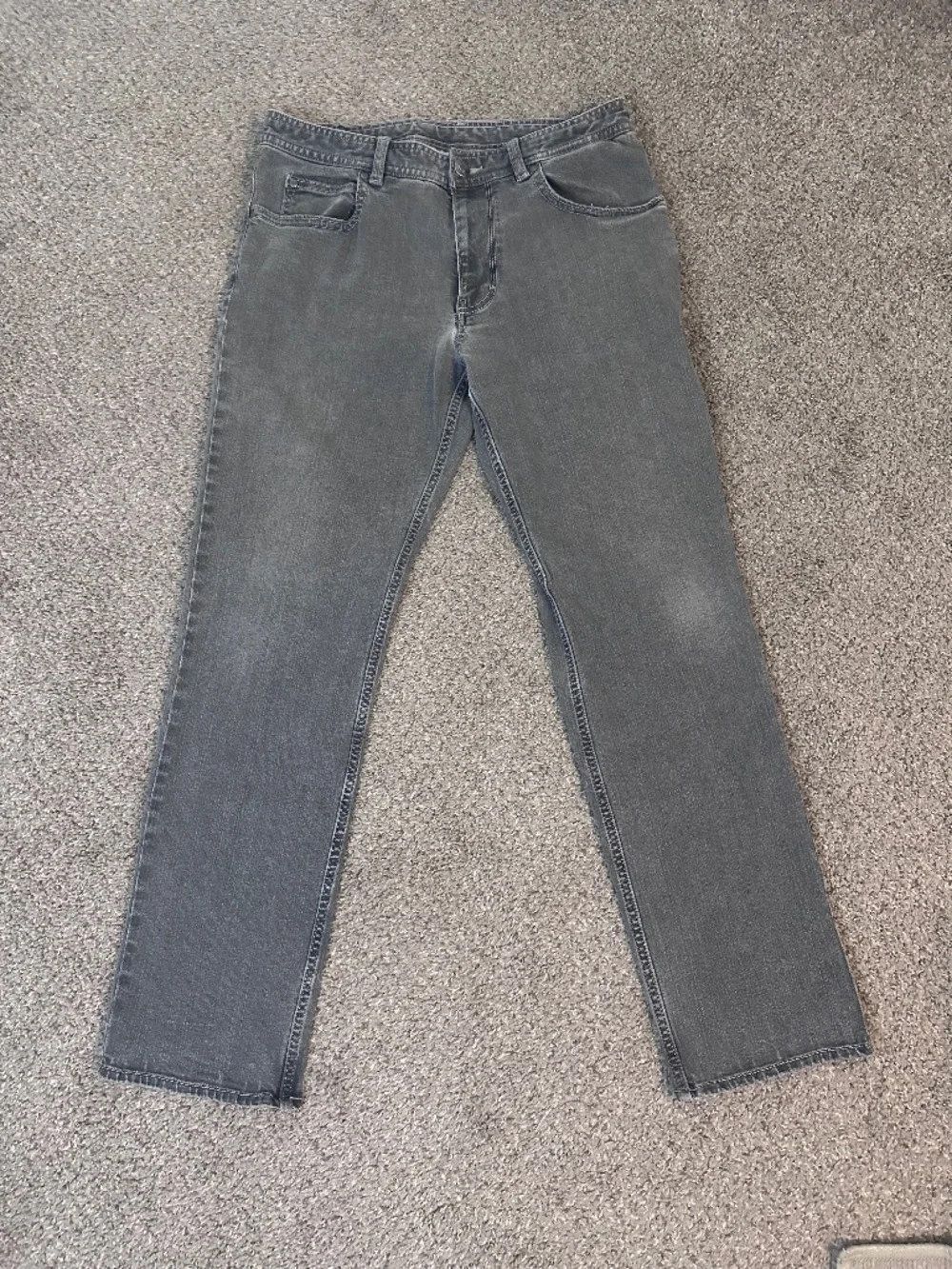 Mens Size 32 w 30 l Grey Columbia Omni Shelf Jeans